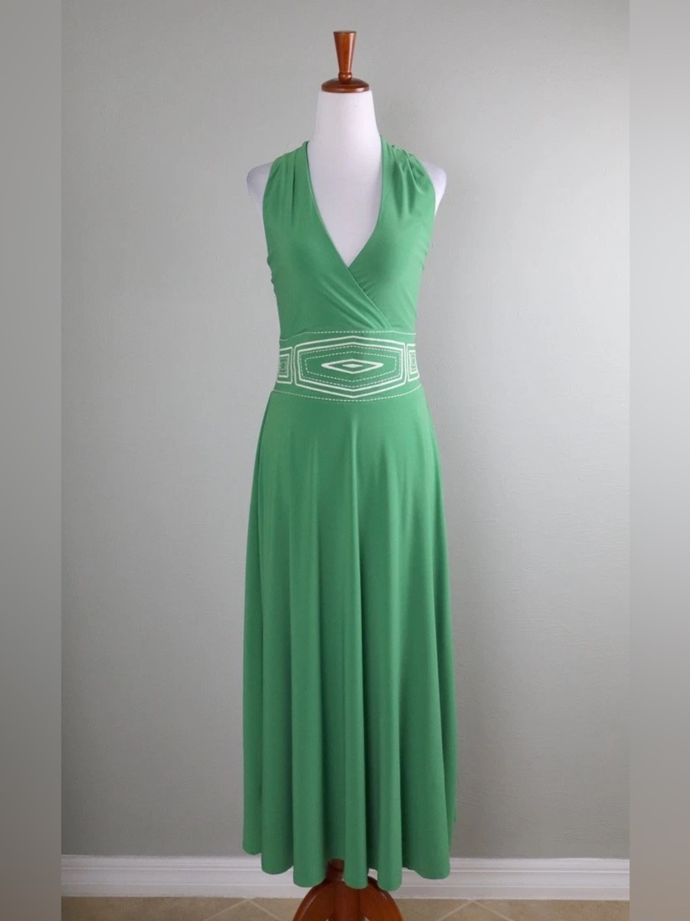 White House black market green dress